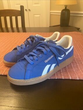Reebok Women’s Royal Blue and White Low-Top Sneakers